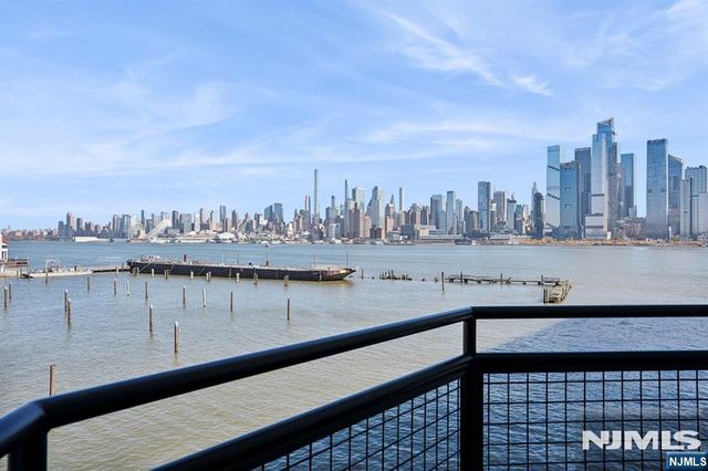 600 Harbor Boulevard 949, Weehawken, NJ 07086