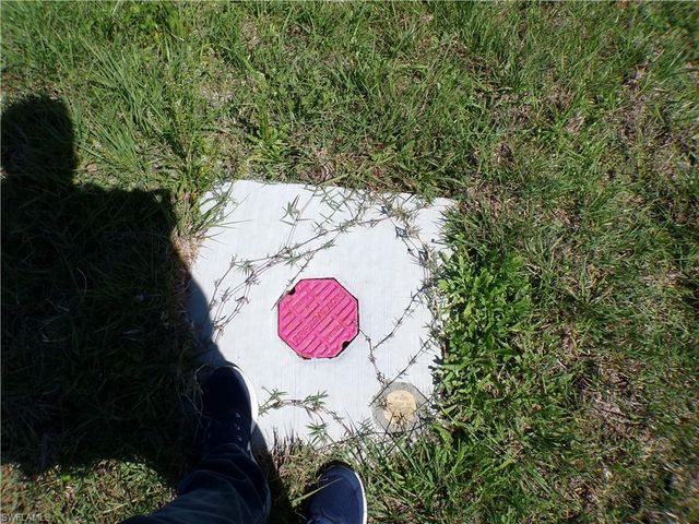 825 NE 15th LN, Cape Coral, FL 33909