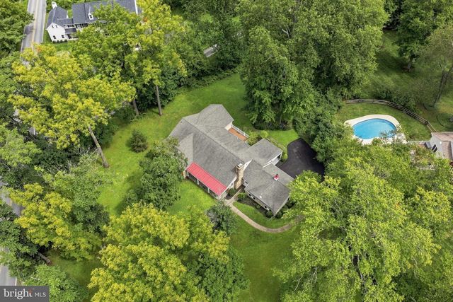 905 NEWTOWN RD, Devon, PA 19333