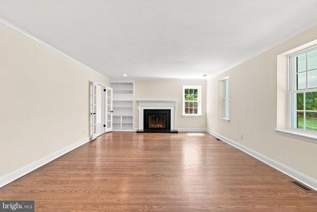 905 NEWTOWN RD, Devon, PA 19333