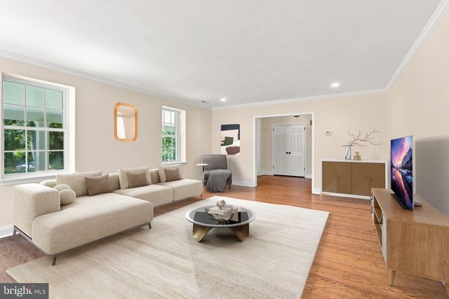 905 NEWTOWN RD, Devon, PA 19333