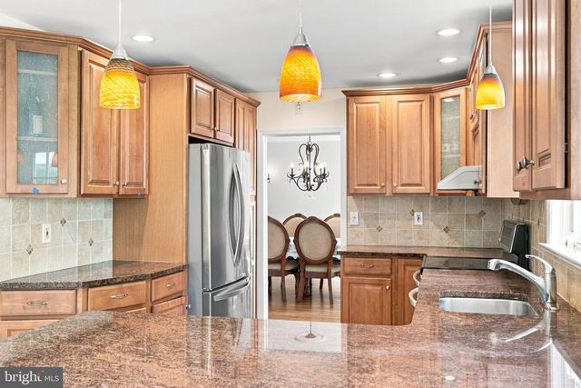 905 NEWTOWN RD, Devon, PA 19333