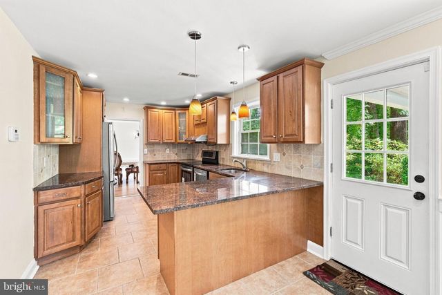 905 NEWTOWN RD, Devon, PA 19333