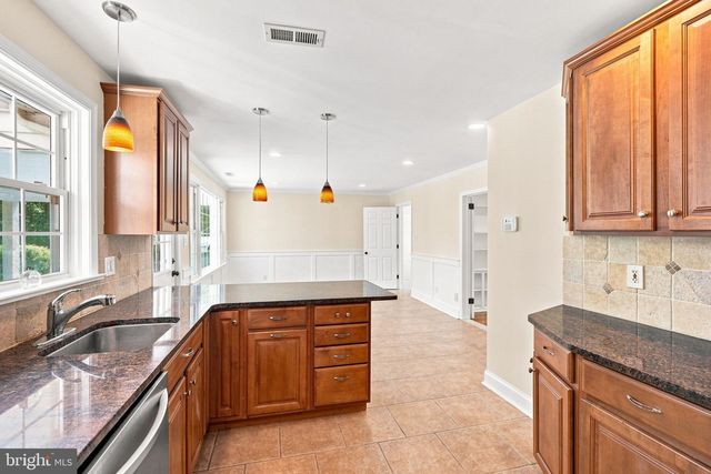 905 NEWTOWN RD, Devon, PA 19333