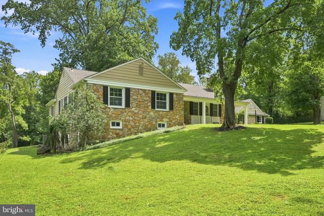 905 NEWTOWN RD, Devon, PA 19333