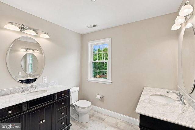 905 NEWTOWN RD, Devon, PA 19333