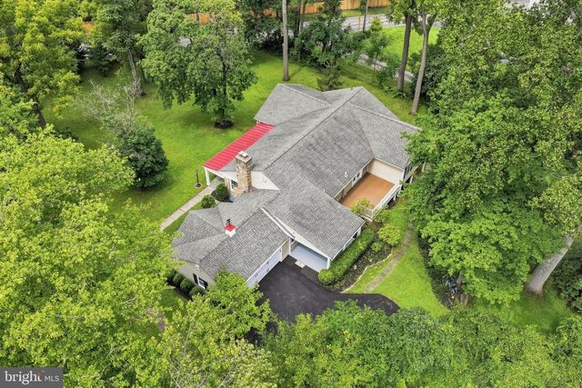 905 NEWTOWN RD, Devon, PA 19333