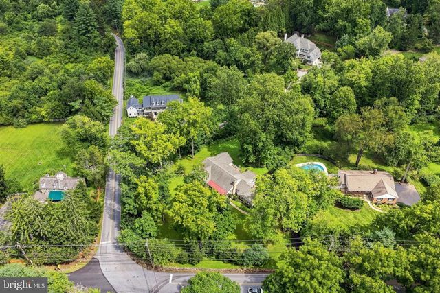 905 NEWTOWN RD, Devon, PA 19333