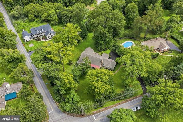 905 NEWTOWN RD, Devon, PA 19333