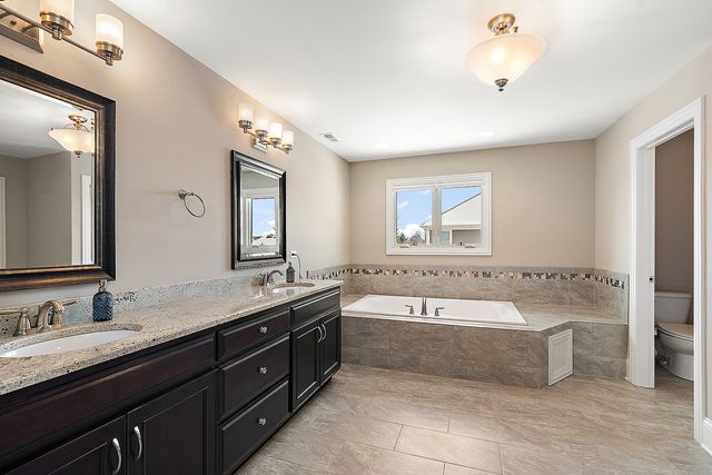 11701 Golden Gate Drive, Mokena, IL 60448