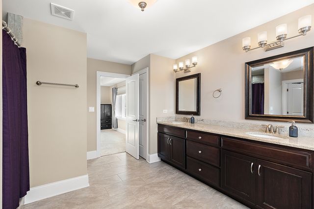 11701 Golden Gate Drive, Mokena, IL 60448