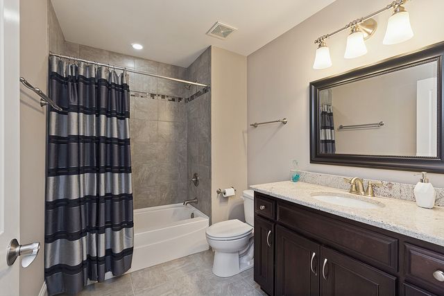 11701 Golden Gate Drive, Mokena, IL 60448