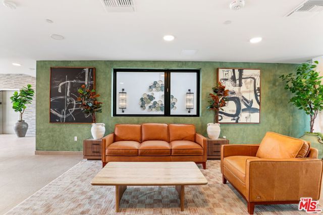 3977 Beverly Boulevard 416, Los Angeles, CA 90004