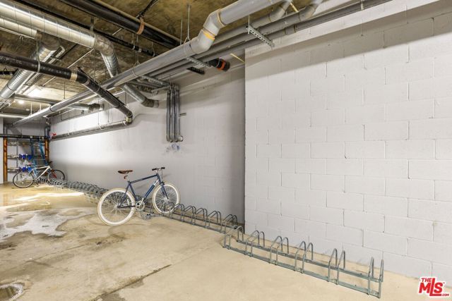 3977 Beverly Boulevard 416, Los Angeles, CA 90004