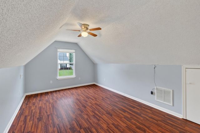 234 W Pheasant Hill Dr, Duncan, SC 29334