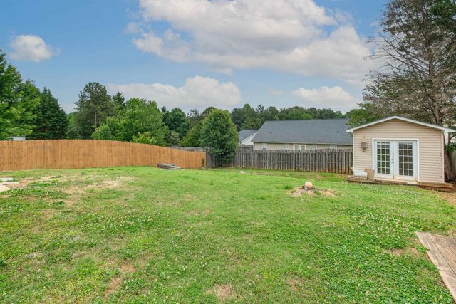234 W Pheasant Hill Dr, Duncan, SC 29334