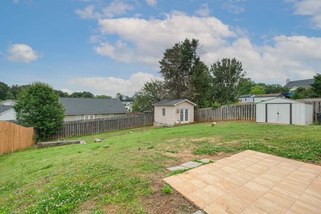 234 W Pheasant Hill Dr, Duncan, SC 29334