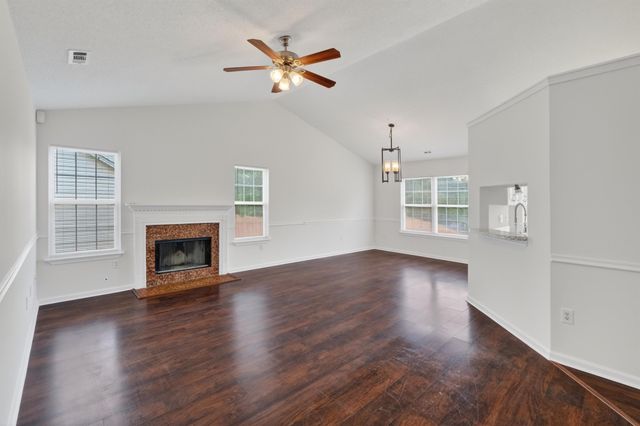 234 W Pheasant Hill Dr, Duncan, SC 29334