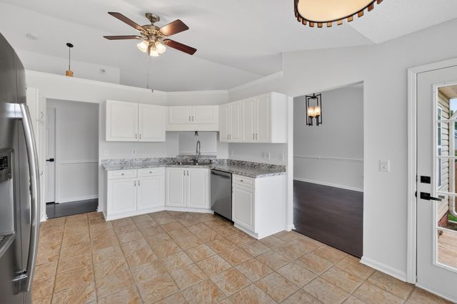 234 W Pheasant Hill Dr, Duncan, SC 29334