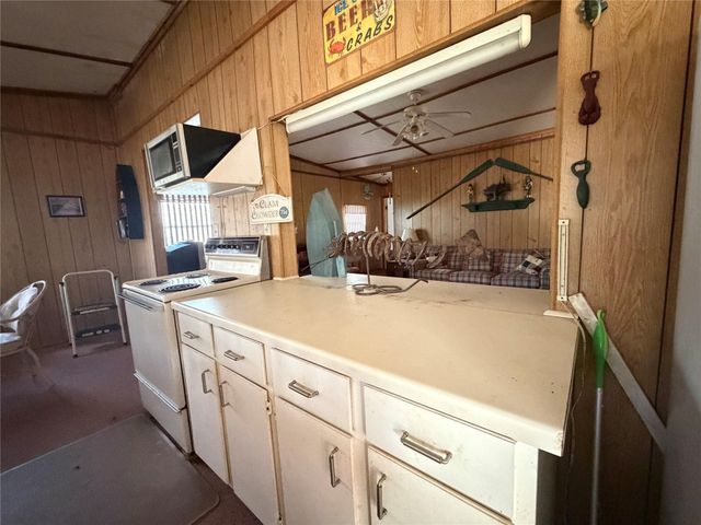 830 County Road 1333, Liberty, TX 77575