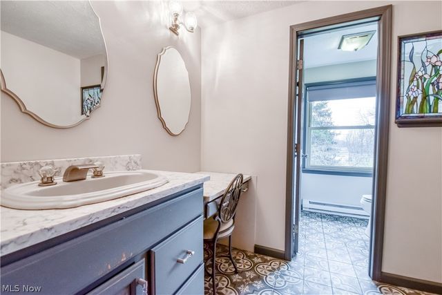 7857 Lester Drive, Leroy, OH 44077