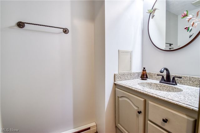 7857 Lester Drive, Leroy, OH 44077