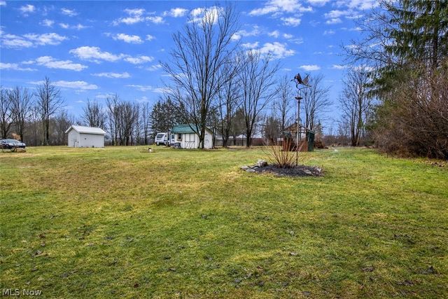 7857 Lester Drive, Leroy, OH 44077