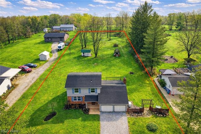 7857 Lester Drive, Leroy, OH 44077