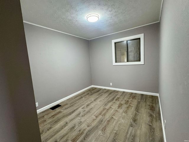 2214 W King Street, Kokomo, IN 46901