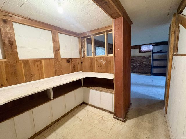 2214 W King Street, Kokomo, IN 46901