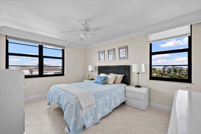 911 Ocean Drive 506, North Palm Beach, FL 33408