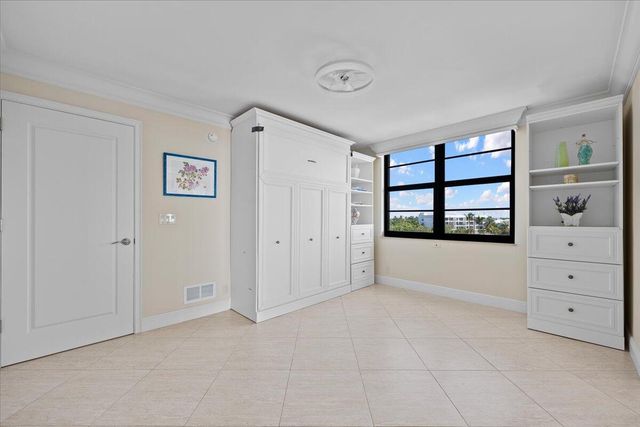 911 Ocean Drive 506, North Palm Beach, FL 33408