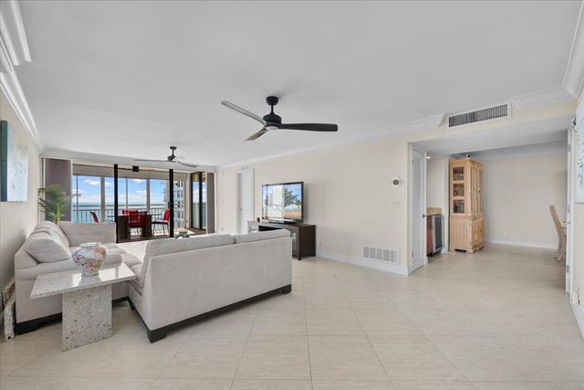 911 Ocean Drive 506, North Palm Beach, FL 33408