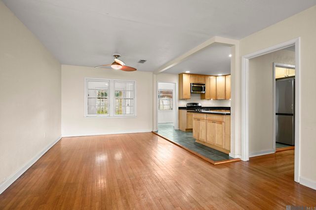 456 Centenary Dr, Baton Rouge, LA 70808