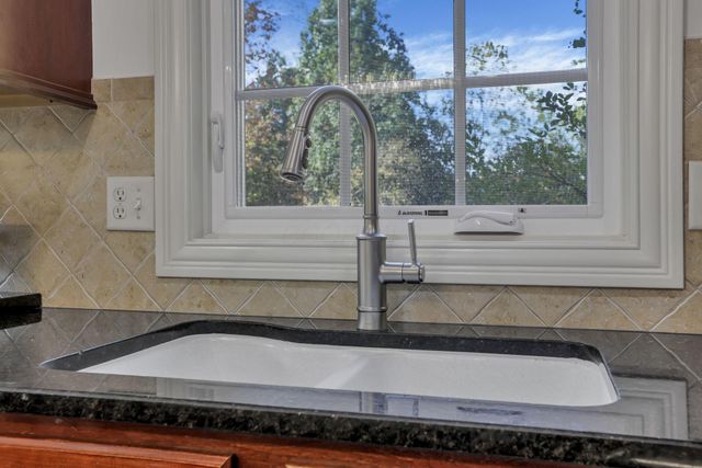 3144 Abbey Knoll Drive, Lewis Center, OH 43035