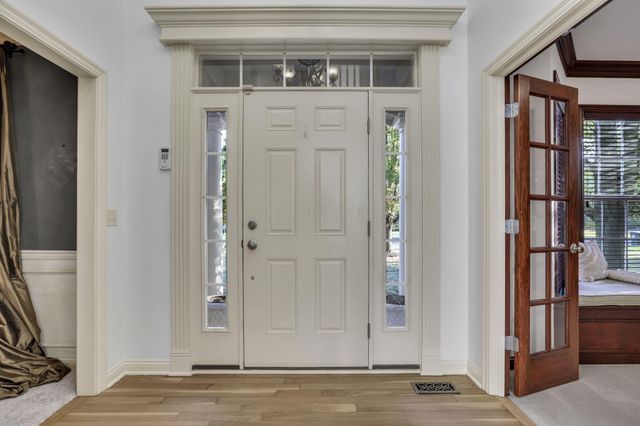 3144 Abbey Knoll Drive, Lewis Center, OH 43035