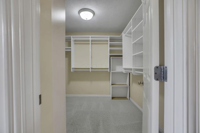 3144 Abbey Knoll Drive, Lewis Center, OH 43035