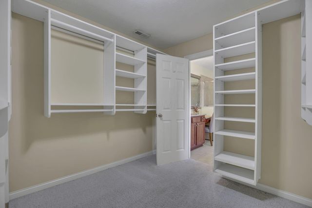 3144 Abbey Knoll Drive, Lewis Center, OH 43035