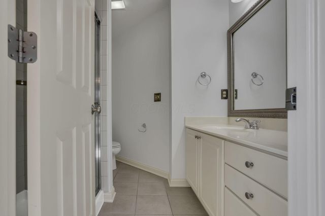 3144 Abbey Knoll Drive, Lewis Center, OH 43035