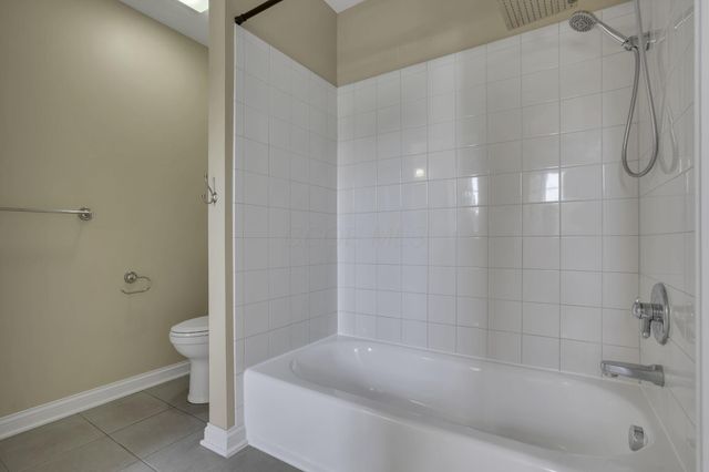 3144 Abbey Knoll Drive, Lewis Center, OH 43035