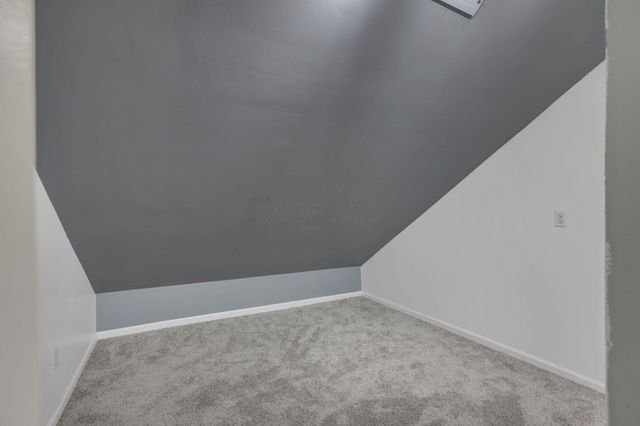 3144 Abbey Knoll Drive, Lewis Center, OH 43035