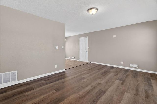 7611 E 107th Street, Kansas City, MO 64134