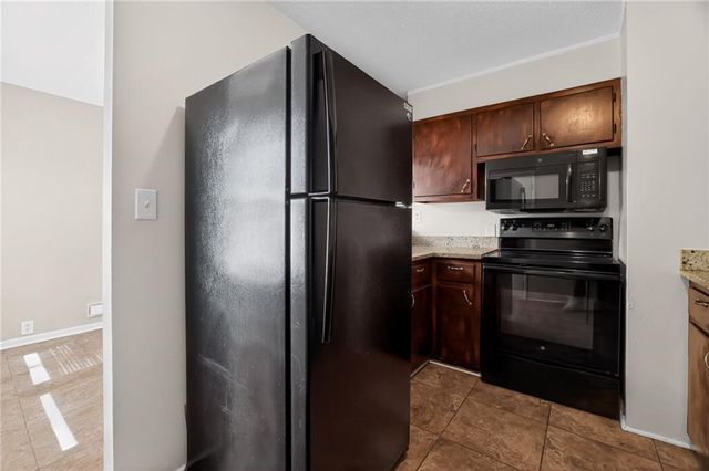 7611 E 107th Street, Kansas City, MO 64134