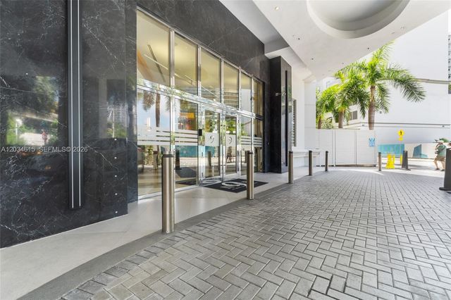 999 SW 1st Ave 2405, Miami, FL 33130