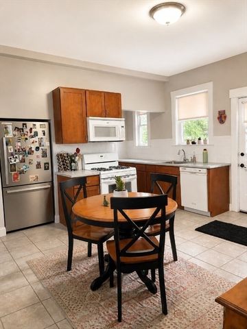 293 Woburn, Reading, MA 01867