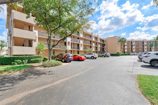6519 Coral Lake Drive 207, Margate, FL 33063