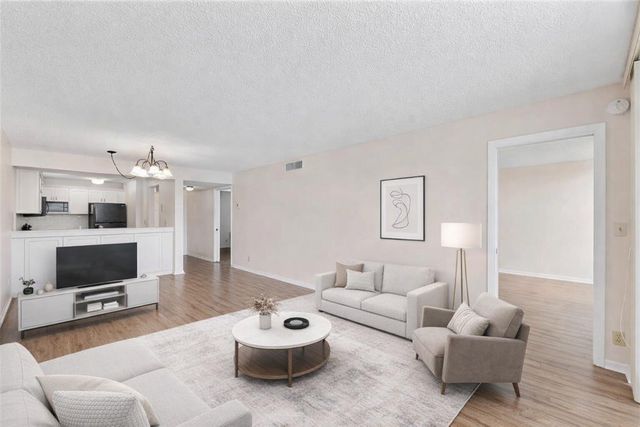 6519 Coral Lake Drive 207, Margate, FL 33063