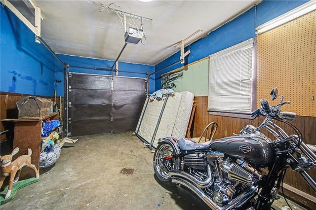 17527 Bellevue Drive, Atchison, KS 66002