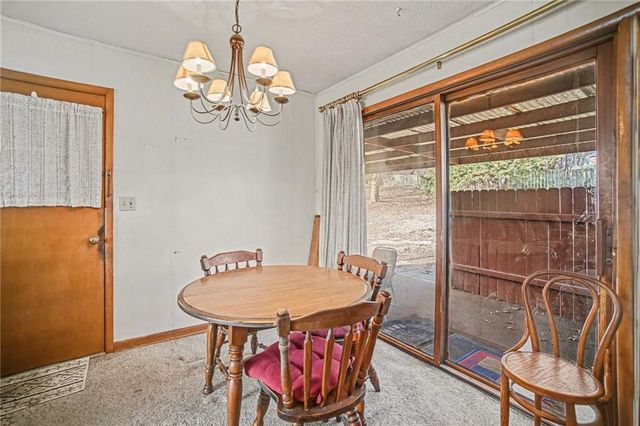 17527 Bellevue Drive, Atchison, KS 66002