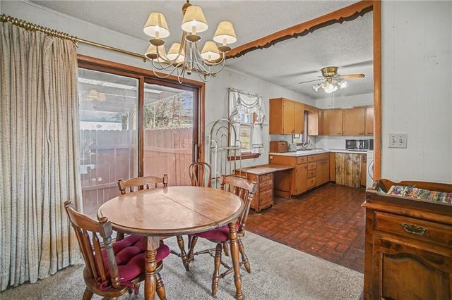 17527 Bellevue Drive, Atchison, KS 66002